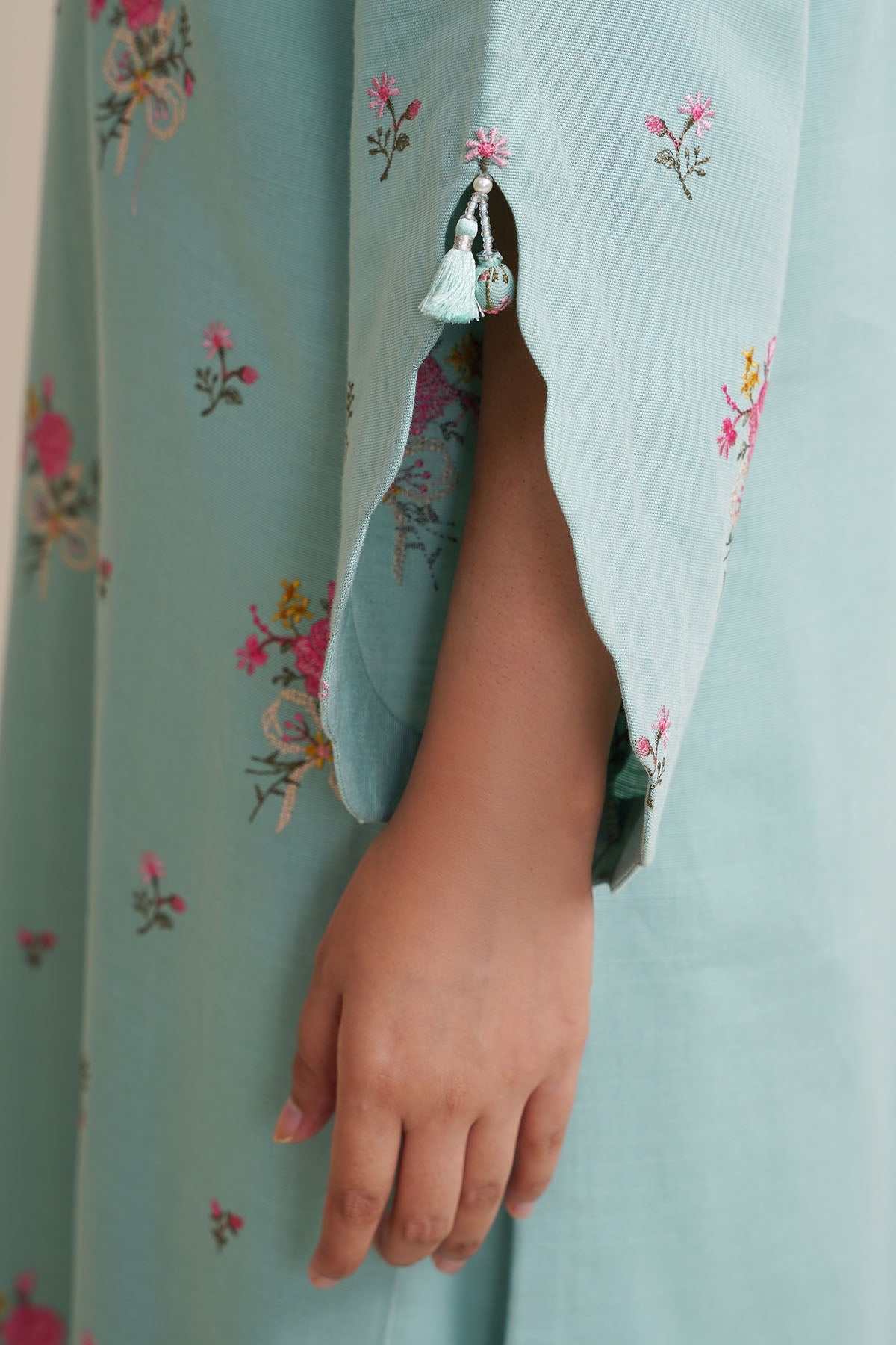 KHADDAR | EMBROIDERED - Shop Now at Kayseria