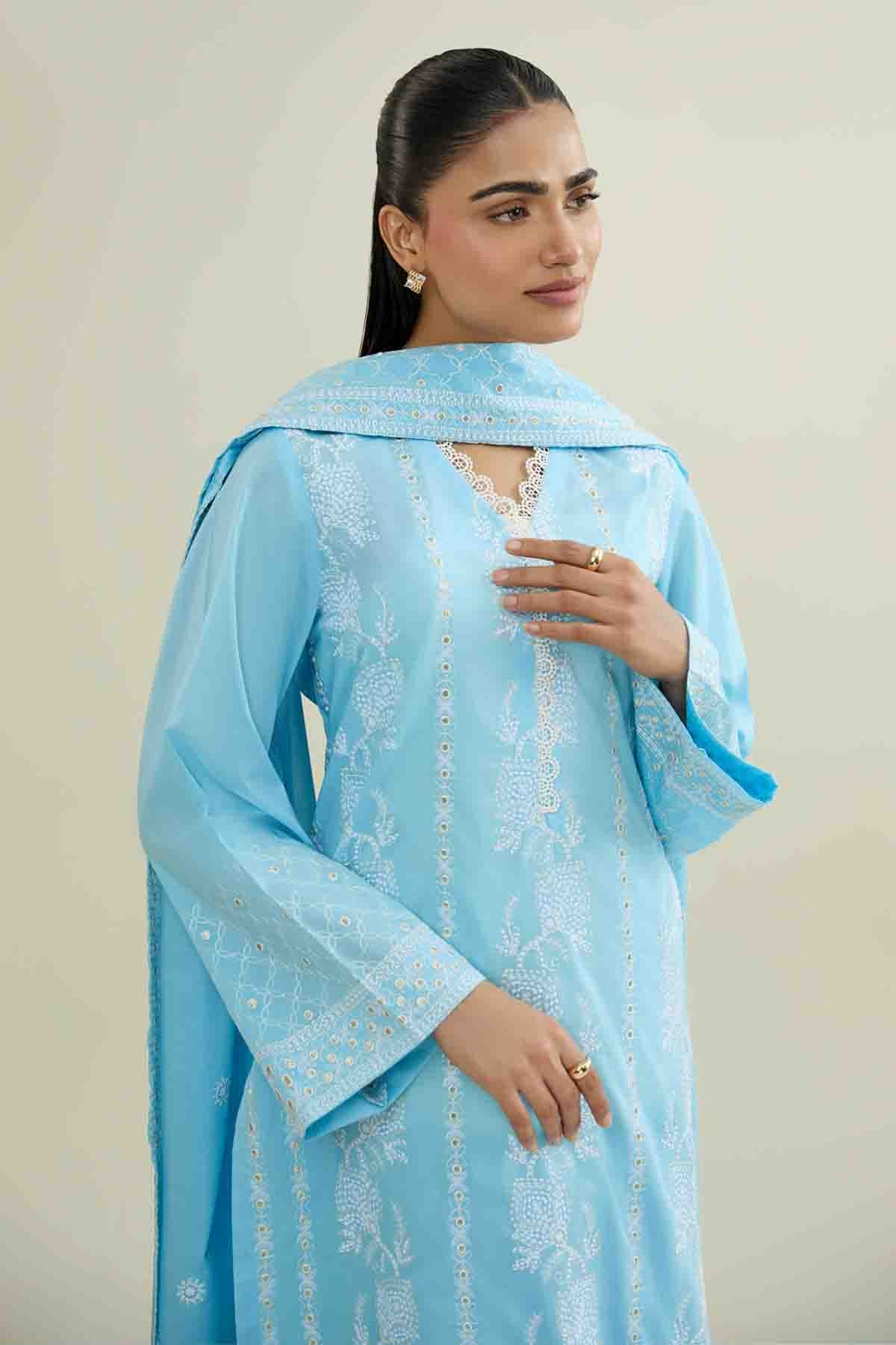 LAWN | EMBROIDERED - Shop Now at Kayseria