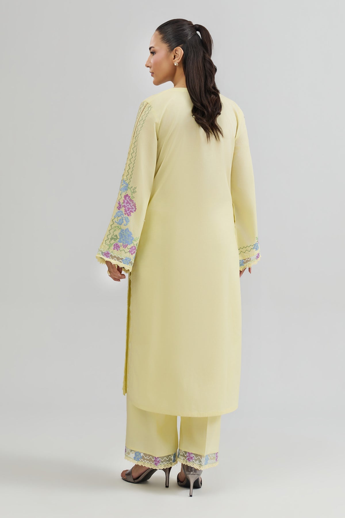 CAMBRIC | EMBROIDERED - Shop Now at Kayseria