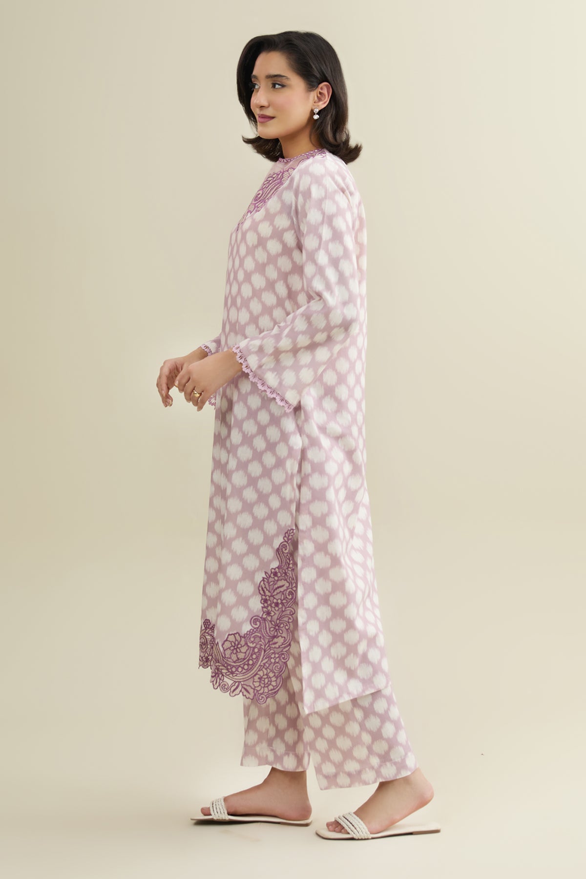KHADDAR | EMBROIDERED - Shop Now at Kayseria
