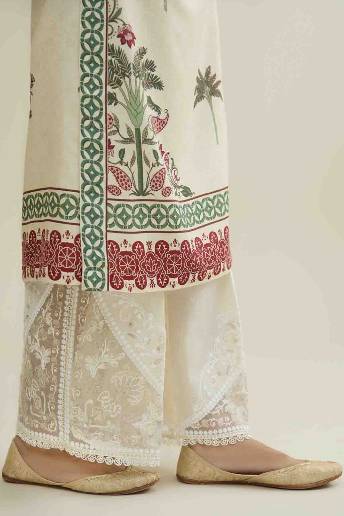 KHADDAR | EMBROIDERED - Shop Now at Kayseria