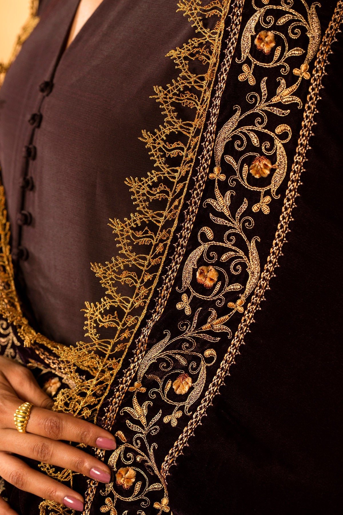 VELVET | EMBROIDERED - Shop Now at Kayseria