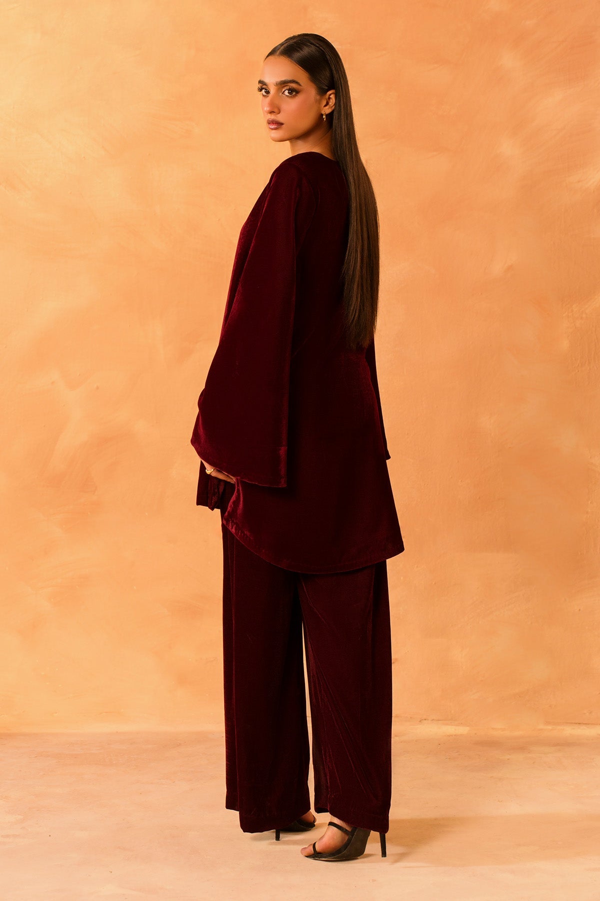 VELVET | SOLID - Shop Now at Kayseria