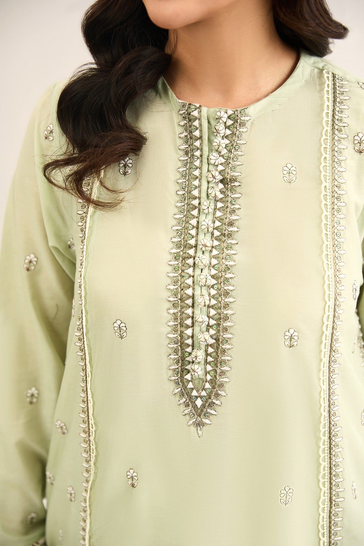 LAWN | EMBROIDERED