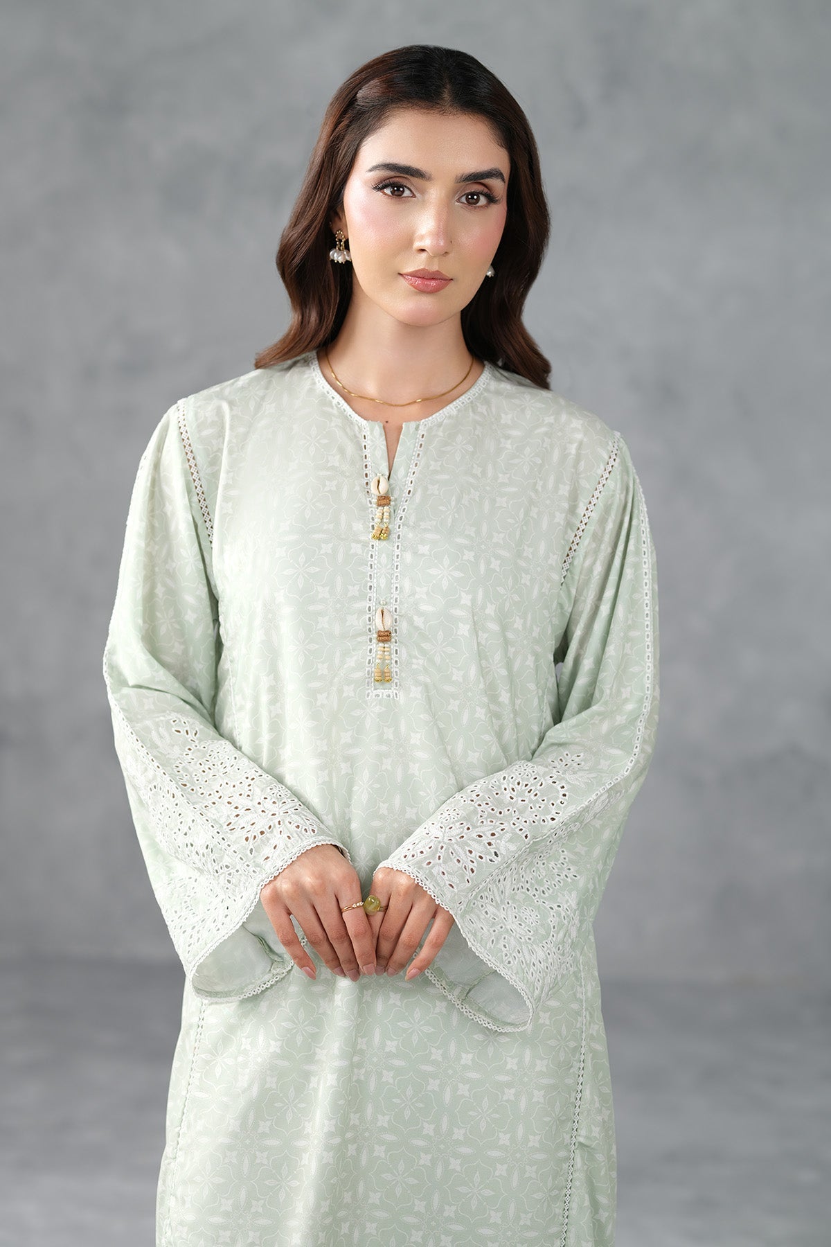 LAWN | EMBROIDERED