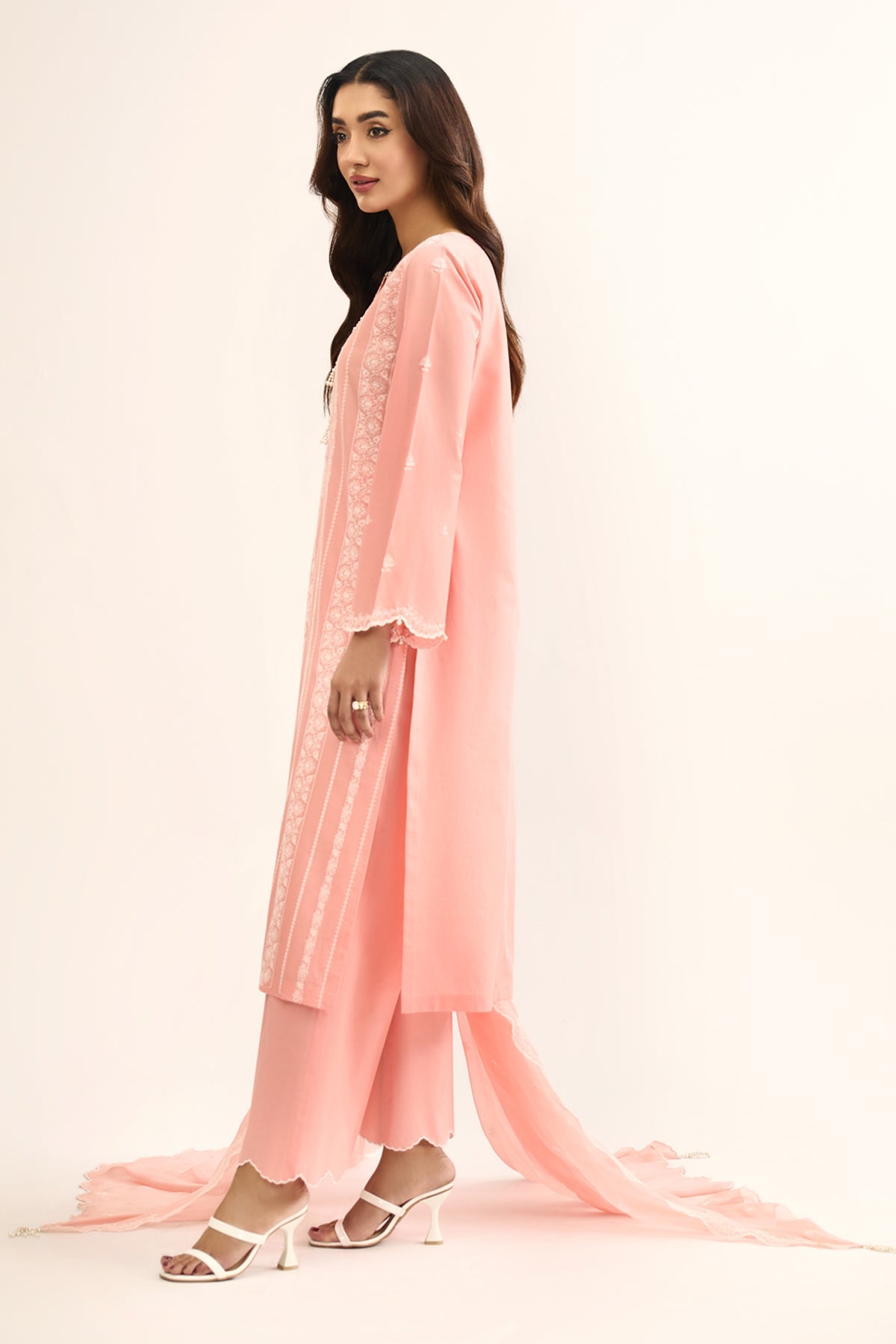 LAWN  |  EMBROIDERED - Shop Now at Kayseria