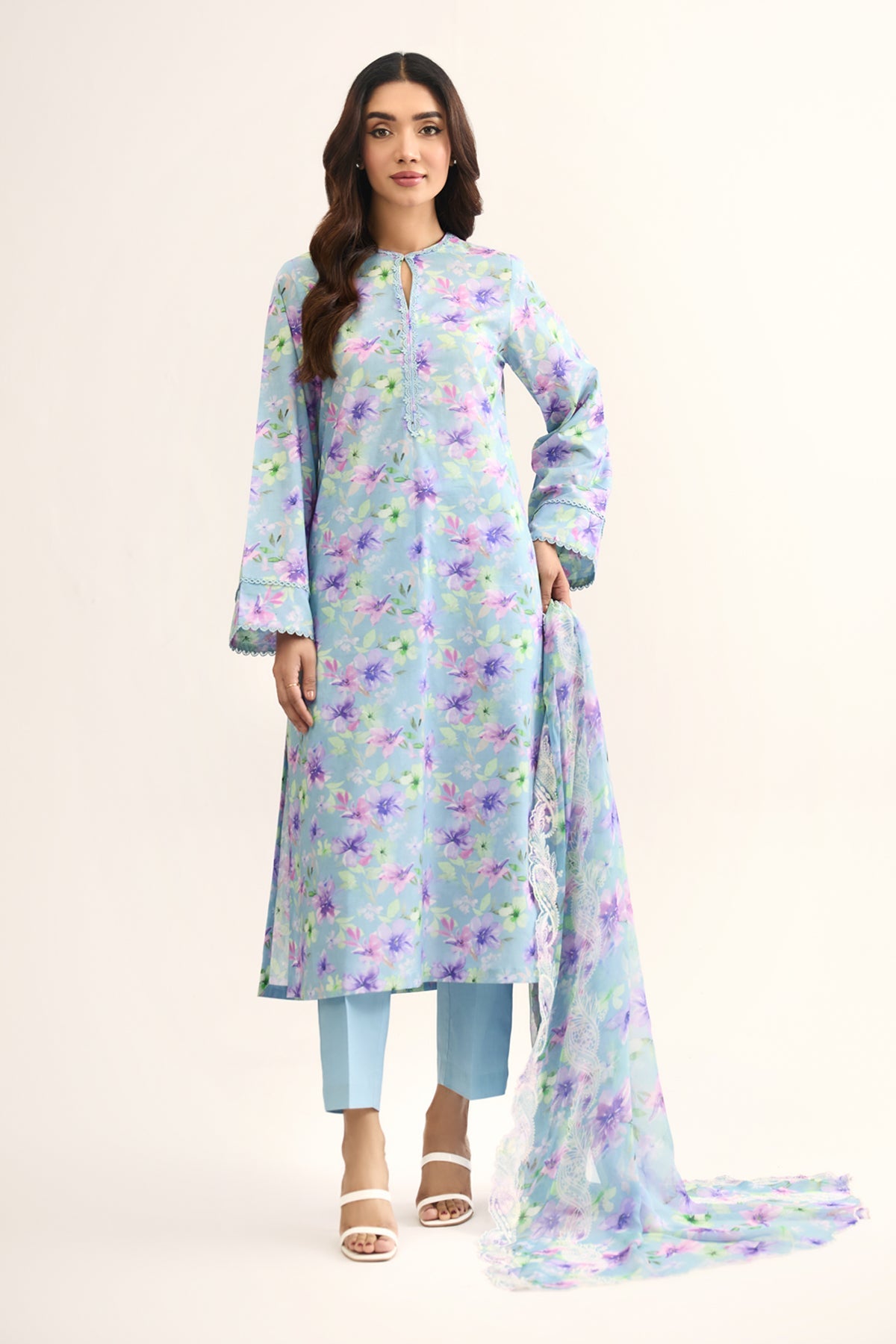 LAWN  |  EMBROIDERED - Shop Now at Kayseria