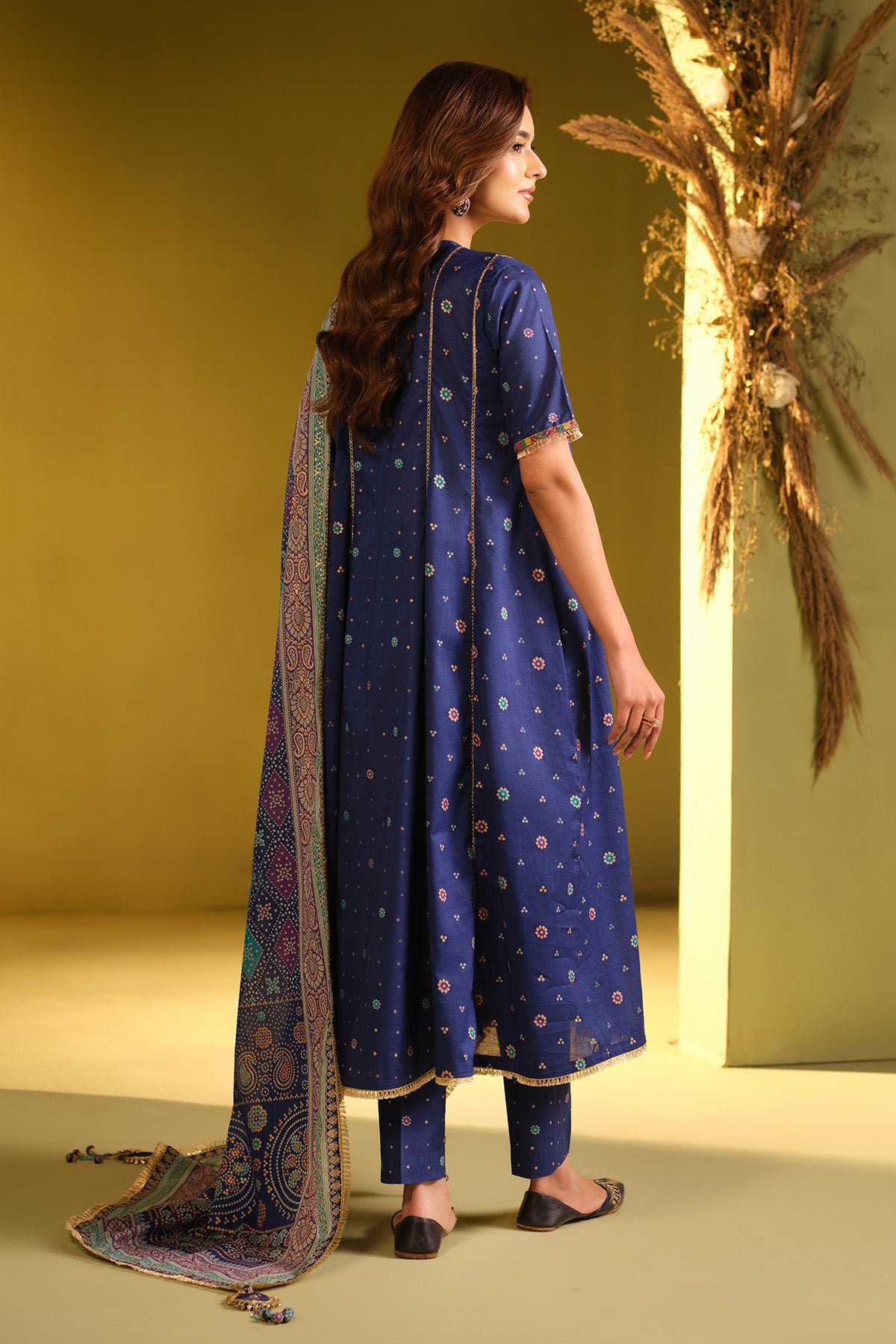 LAWN  |  PRINTED - Shop Now at Kayseria