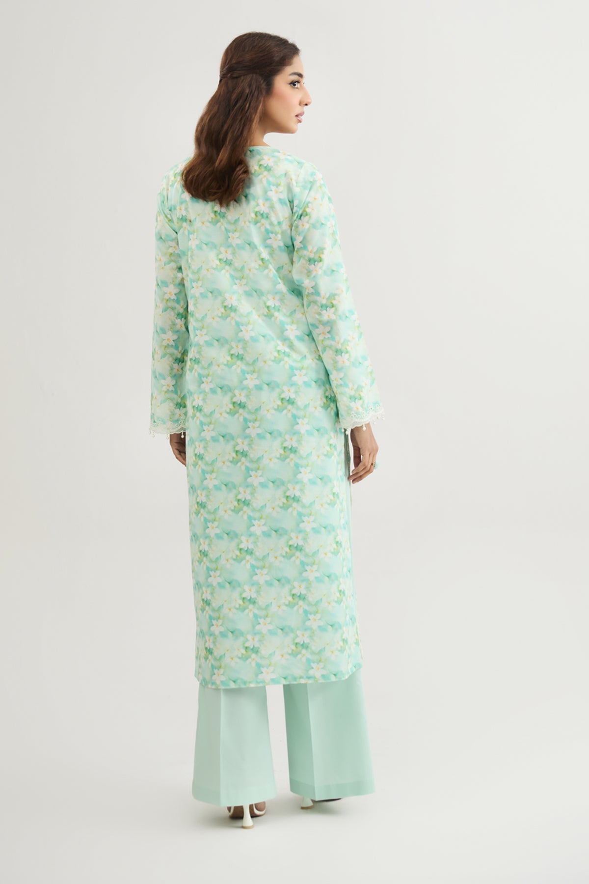LAWN | EMBROIDERED - Shop Now at Kayseria