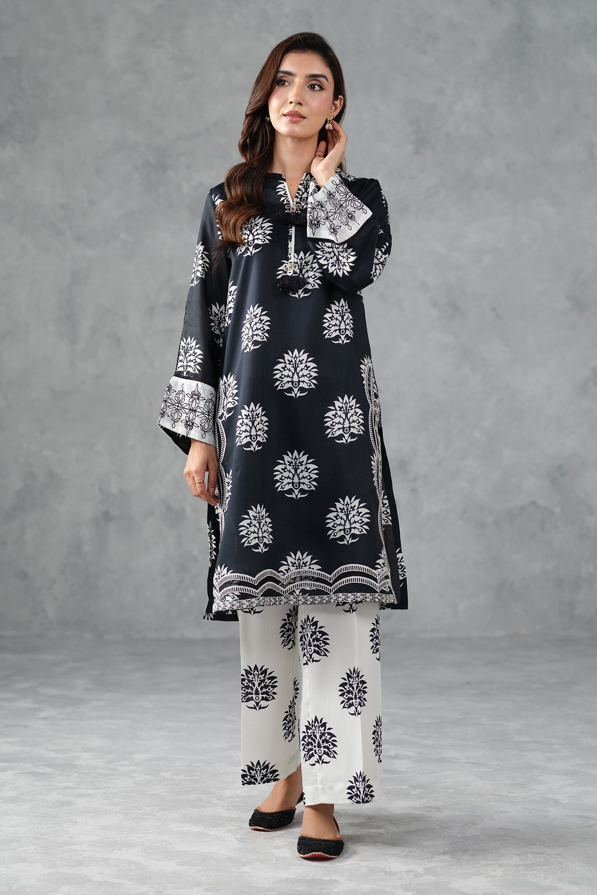 COTTON LINEN | EMBROIDERED