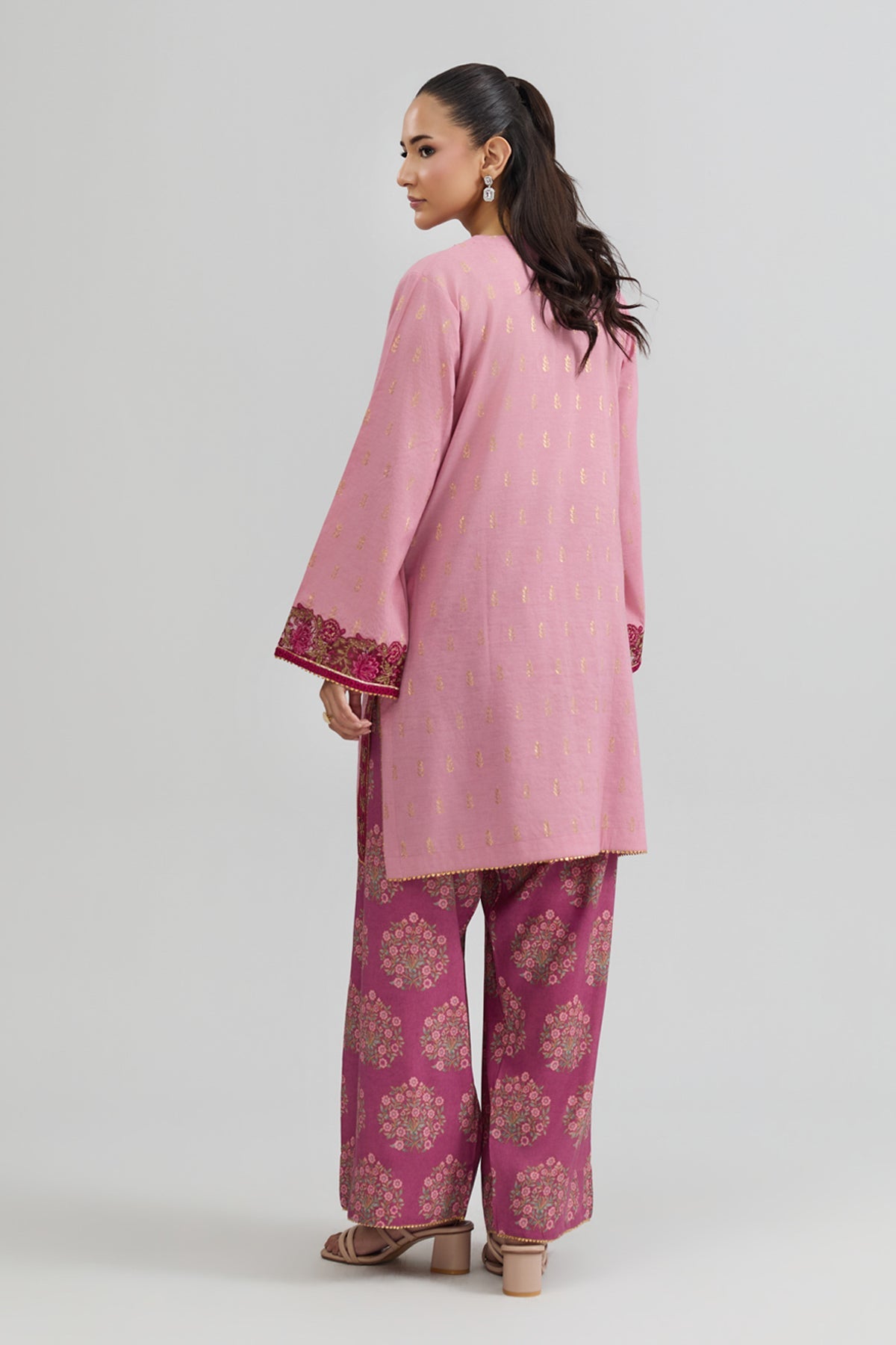 JACQUARD | EMBROIDERED - Shop Now at Kayseria
