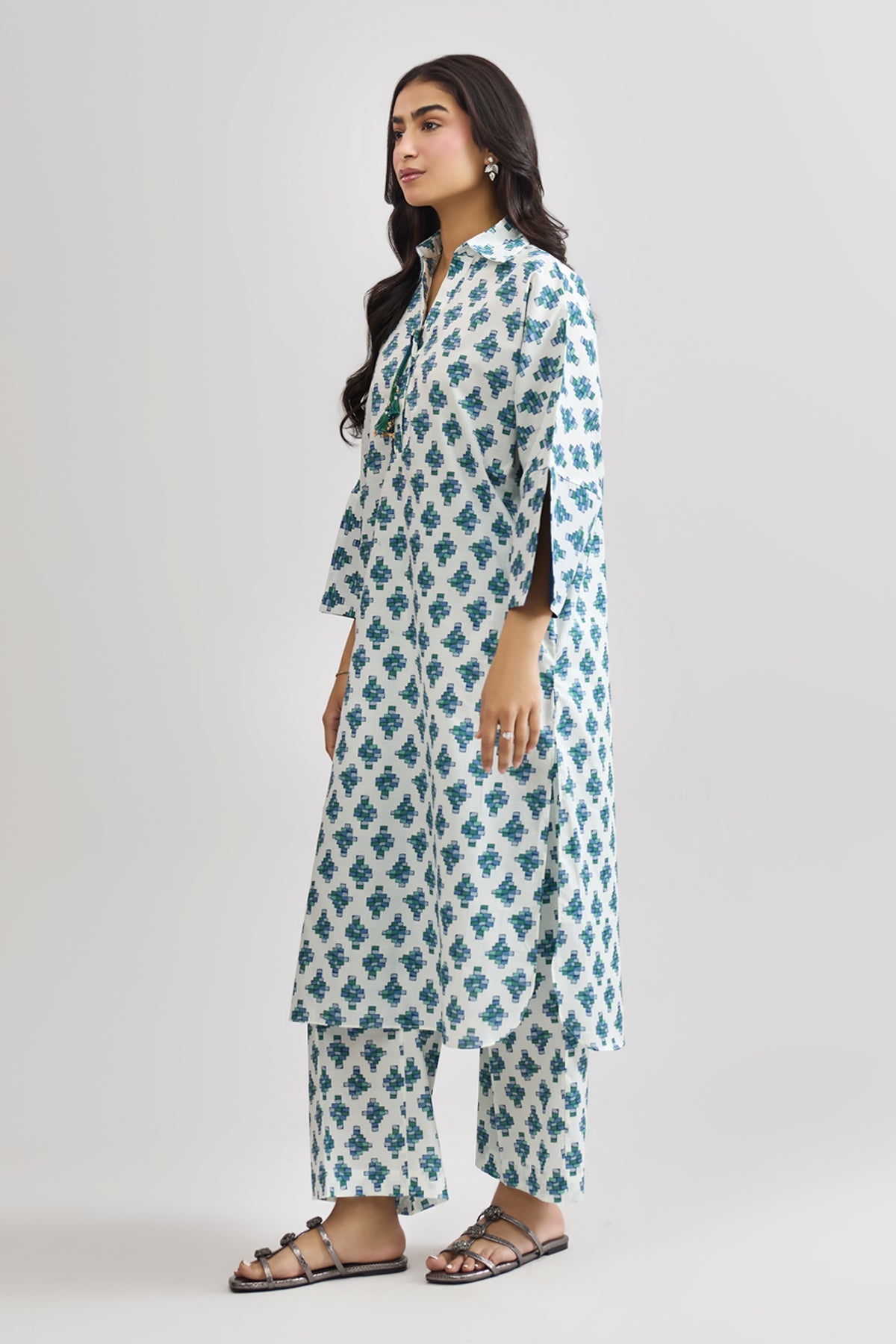 CAMBRIC | PRINTED - Shop Now at Kayseria