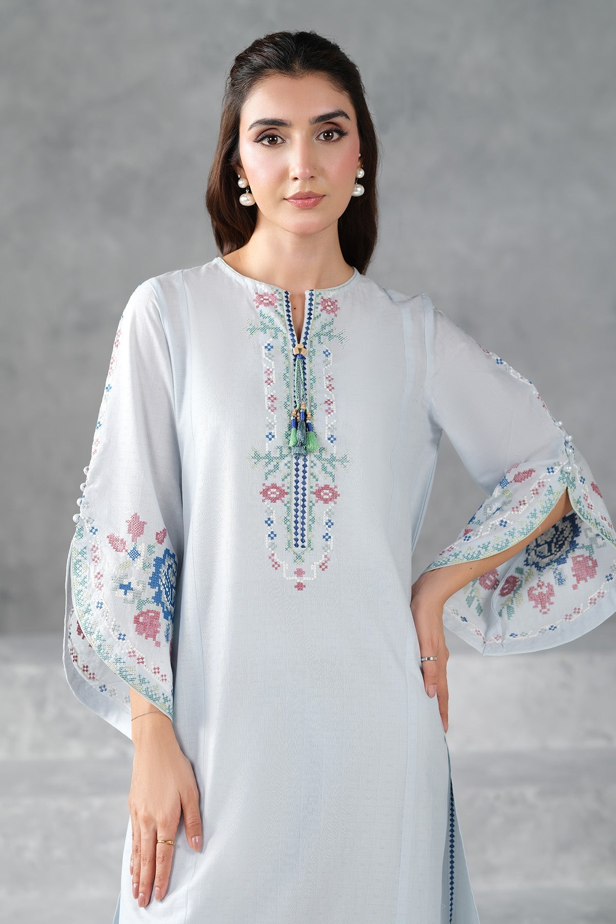 LAWN | EMBROIDERED