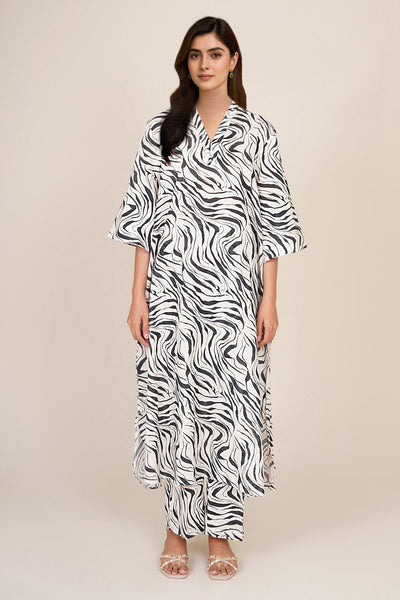 2 Piece - Printed Khaddar Suit - KPW25-P3688 - Shop Now at Kayseria