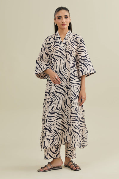 2 Piece - Printed Khaddar Suit - KPW25-P3771 - Shop Now at Kayseria