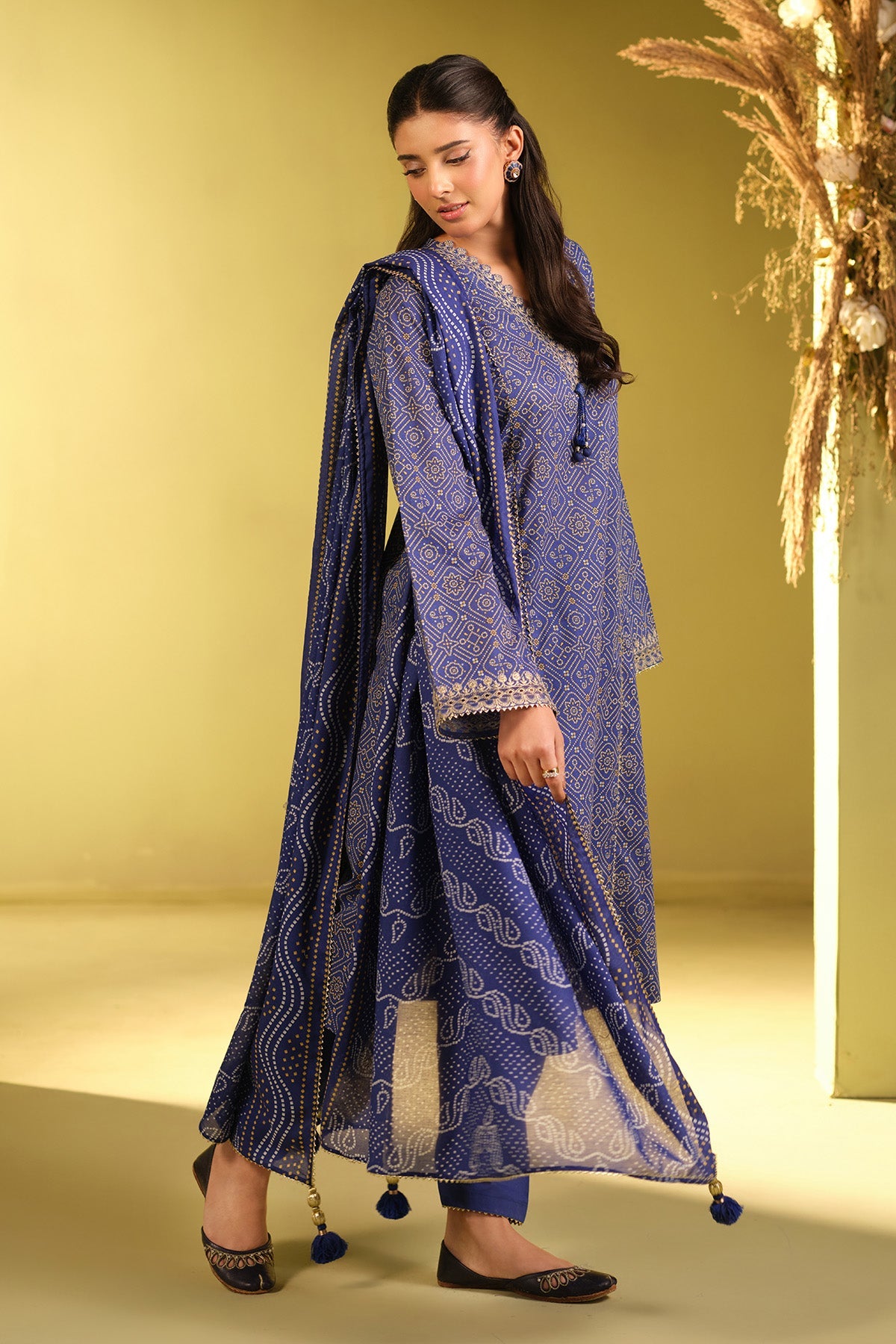LAWN | EMBROIDERED - Shop Now at Kayseria