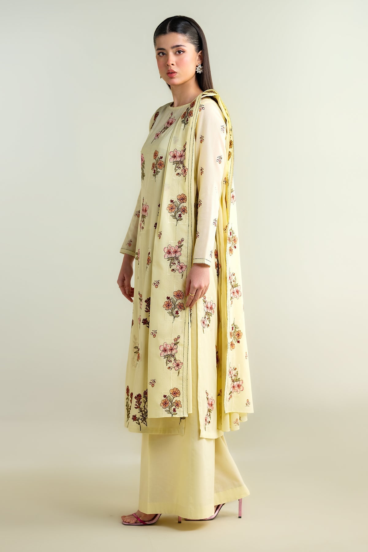 3 Piece -  Embroidered Swiss Lawn Suit - E1620 - Shop Now at Kayseria